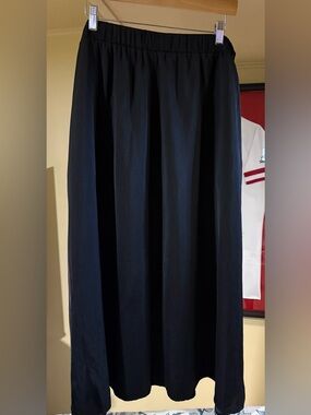 LOFT NWT Black Maxi Skirt with Elastic Waist and Front Slit-Beautiful Fabric!